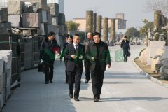 区向导考察团莅临鸿运国际集团检查指导事情