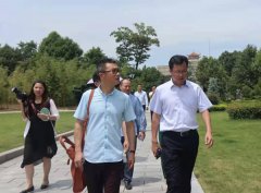 浦东水务和长桥山庄向导考察福寿园和鸿运国际集团